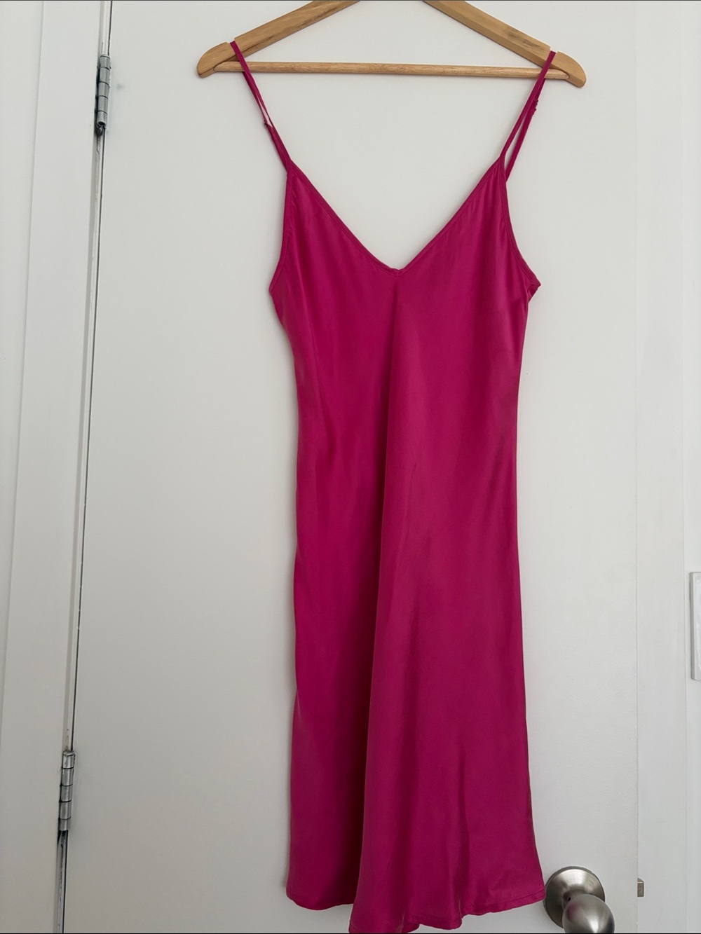 Silk Laundry Silk 90โs dress Fuchsia